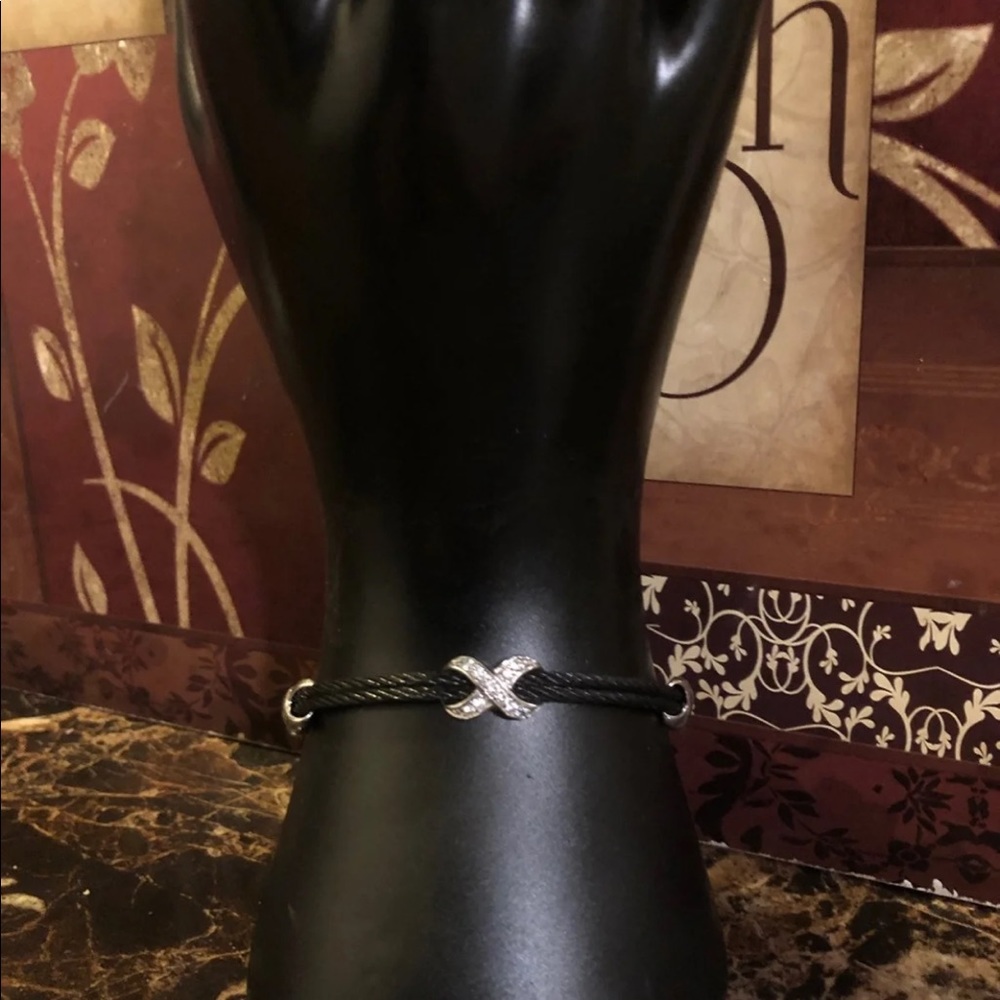 Ladies Black Bracelet